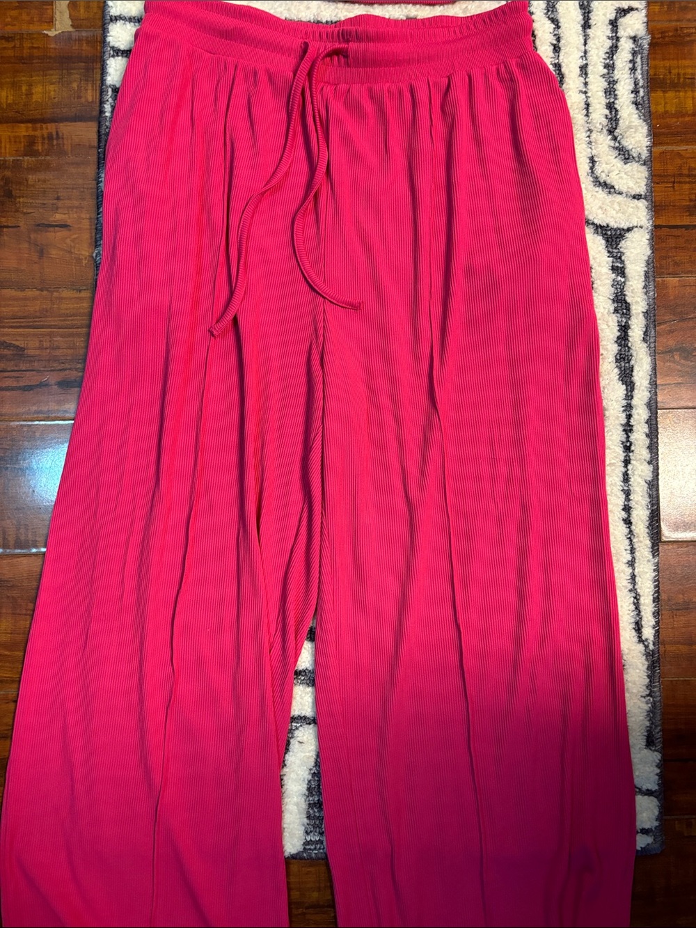 Ribbed Sleeveless Crop Top & Drawstring Pants Set - Hot Pink - Picture 3 of 3